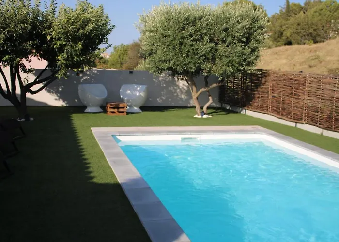 Holiday home Maison L'inattendu Avec & Piscine Privatifs